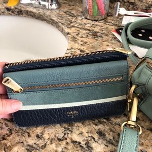 Fossil wallet